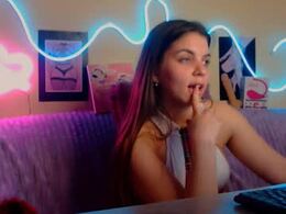 Screen Grab from lilybronks89