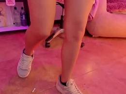 Screen Grab from lindaa_miller