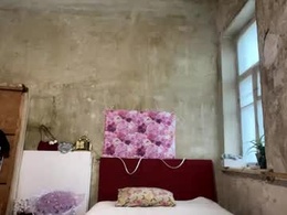 Screen Grab from linseydepolito