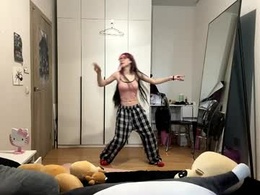 Screen Grab from lisabethlaurence