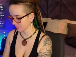 Screen Grab from lisafoxy_y