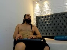 Screen Grab from little_ronny