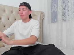 Screen Grab from littledanny_