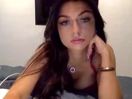Screen Grab from littlelaceyyy
