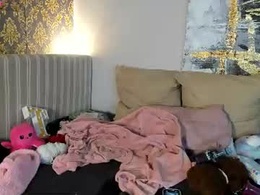 Screen Grab from littleunicorntee