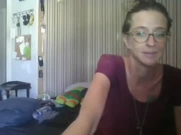 Screen Grab from littlewhiskeygirl