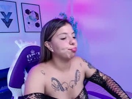 Screen Grab from liz_valmont