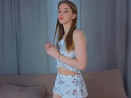 Screen Grab from llunacoom