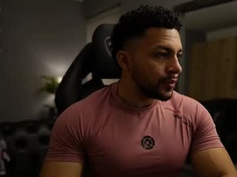 Screen Grab from loganmartinx
