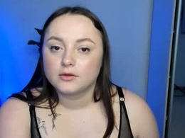 Screen Grab from lola_berry22