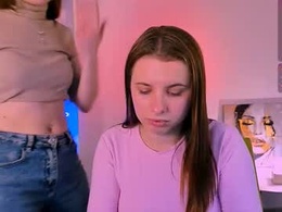 Screen Grab from lola_swon