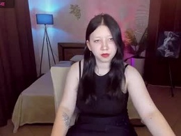 Screen Grab from lolabreeze