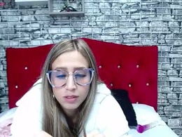 Screen Grab from lolalove_vip