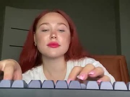 Screen Grab from lolamint_