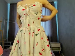 Screen Grab from loly_cuttie