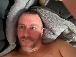 Screen Grab from londonsbigbenxxx