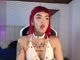 Screen Grab from looky_reddiamond