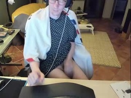 Screen Grab from loomie
