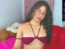 Screen Grab from lorraine_rosse