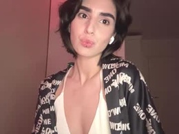 Screen Grab from lorrettasittre