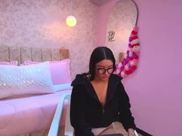 Screen Grab from lovely_julls