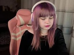 Screen Grab from lovelykristii