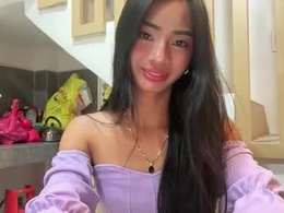 Screen Grab from lovelyours_kishia