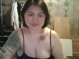 Screen Grab from lovenugget_
