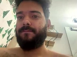 Screen Grab from lovetopleaseyou4423