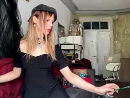 Screen Grab from lovezehrer