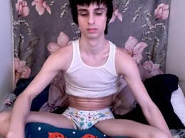 Screen Grab from luan2006lovecarti