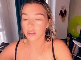 Screen Grab from luannamedel
