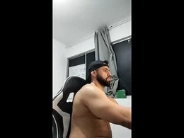 Screen Grab from lucas_wolfx