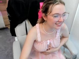 Screen Grab from lucia_copper