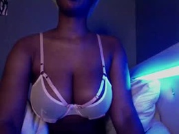 Screen Grab from luckytonightx