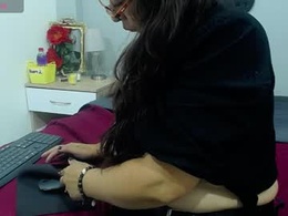 Screen Grab from luna__white