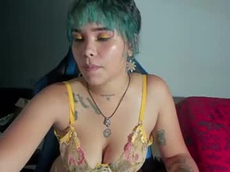 Screen Grab from luna_artx