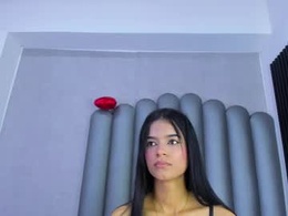 Screen Grab from luna_bella_23