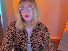 Screen Grab from luna_c0ra