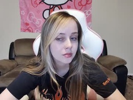 Screen Grab from luna_lovelyy