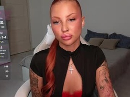 Screen Grab from luna_murrr