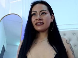 Screen Grab from lunabella_212