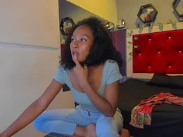 Screen Grab from lunabroonks