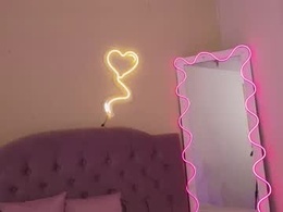 Screen Grab from lunah_tay