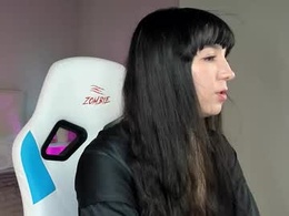 Screen Grab from lunara_aura