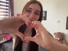 Screen Grab from lunayourcrush