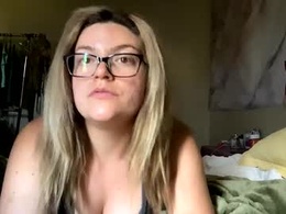 Screen Grab from luxilanna