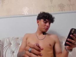 Screen Grab from lyanmaster_