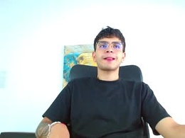 Screen Grab from maax_18