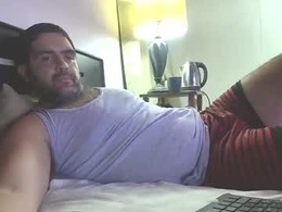 Screen Grab from machoathome